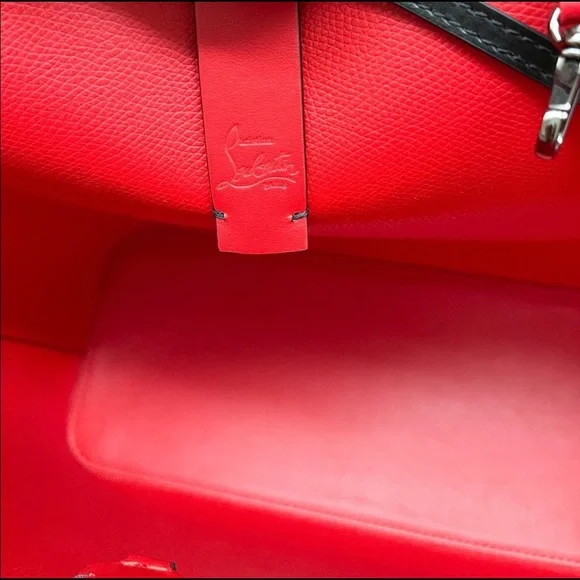 Sold! Christian Louboutin Degrade Loubinthesky East West Cabata Black Red Tote - Picture 3 of 11